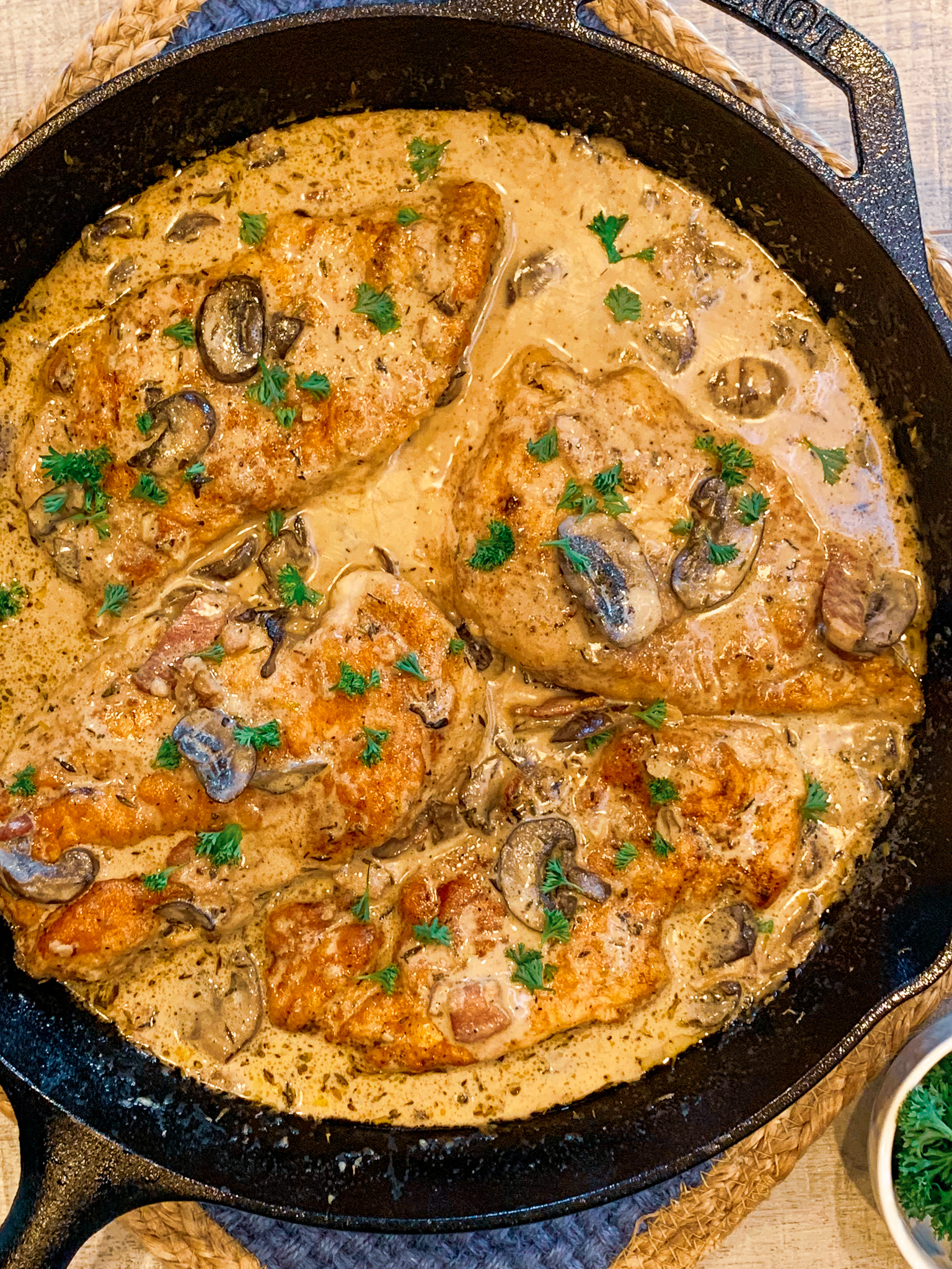 Easy Creamy Chicken Marsala