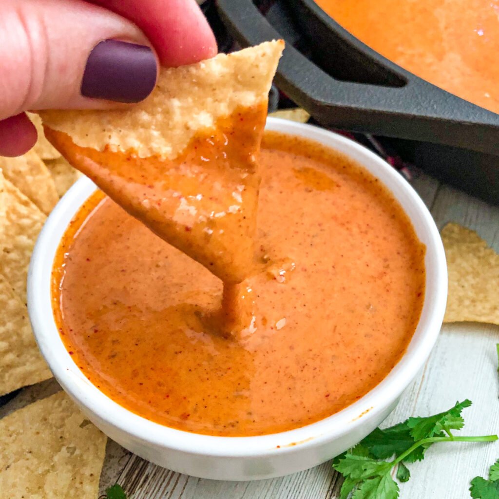 Easy Copycat Chili's Skillet Queso Dip Recipe