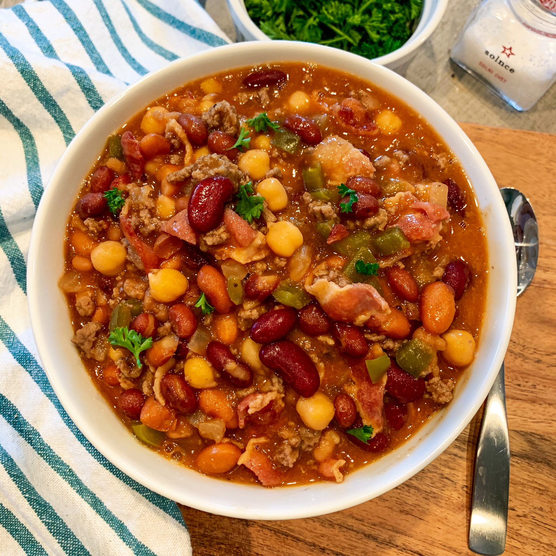 Hamburger Buns From Scratch Homemade Baked Beans | Modernmealmakeover.com