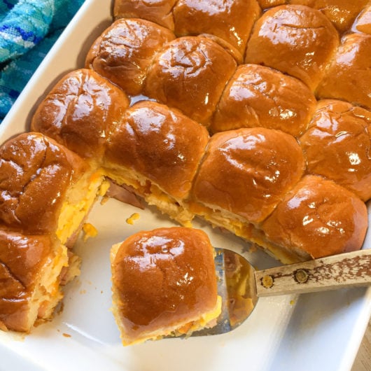 Hawaiian Roll Breakfast Sliders