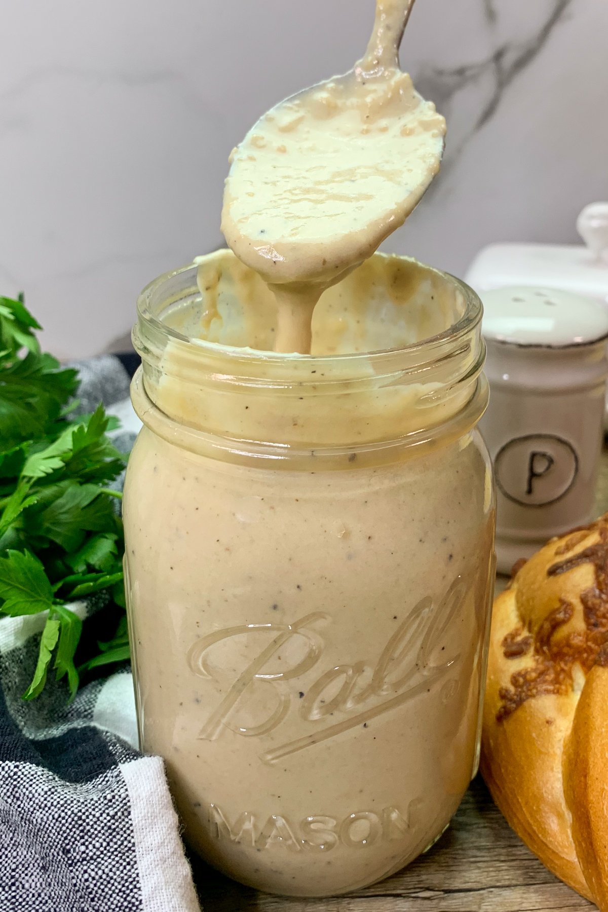 Homemade Alfredo Sauce {The Best}