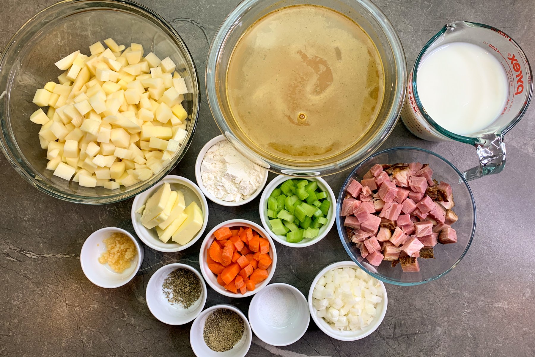 Ham and Potato Soup So Creamy Modernmealmakeover.com