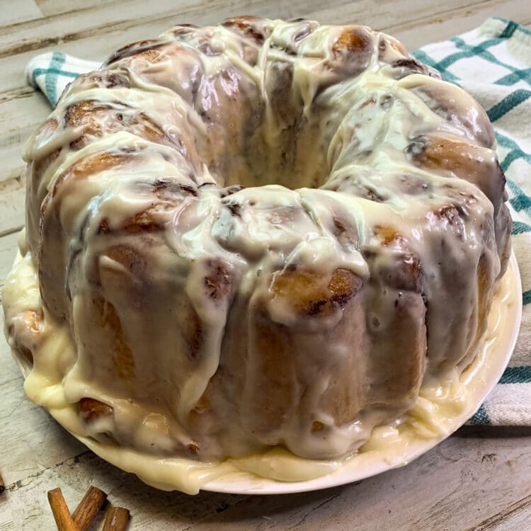 Overnight Breakfast Casserole | Modernmealmakeover.com