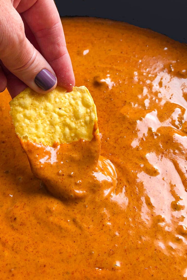 Easy Copycat Chili's Skillet Queso Dip Recipe