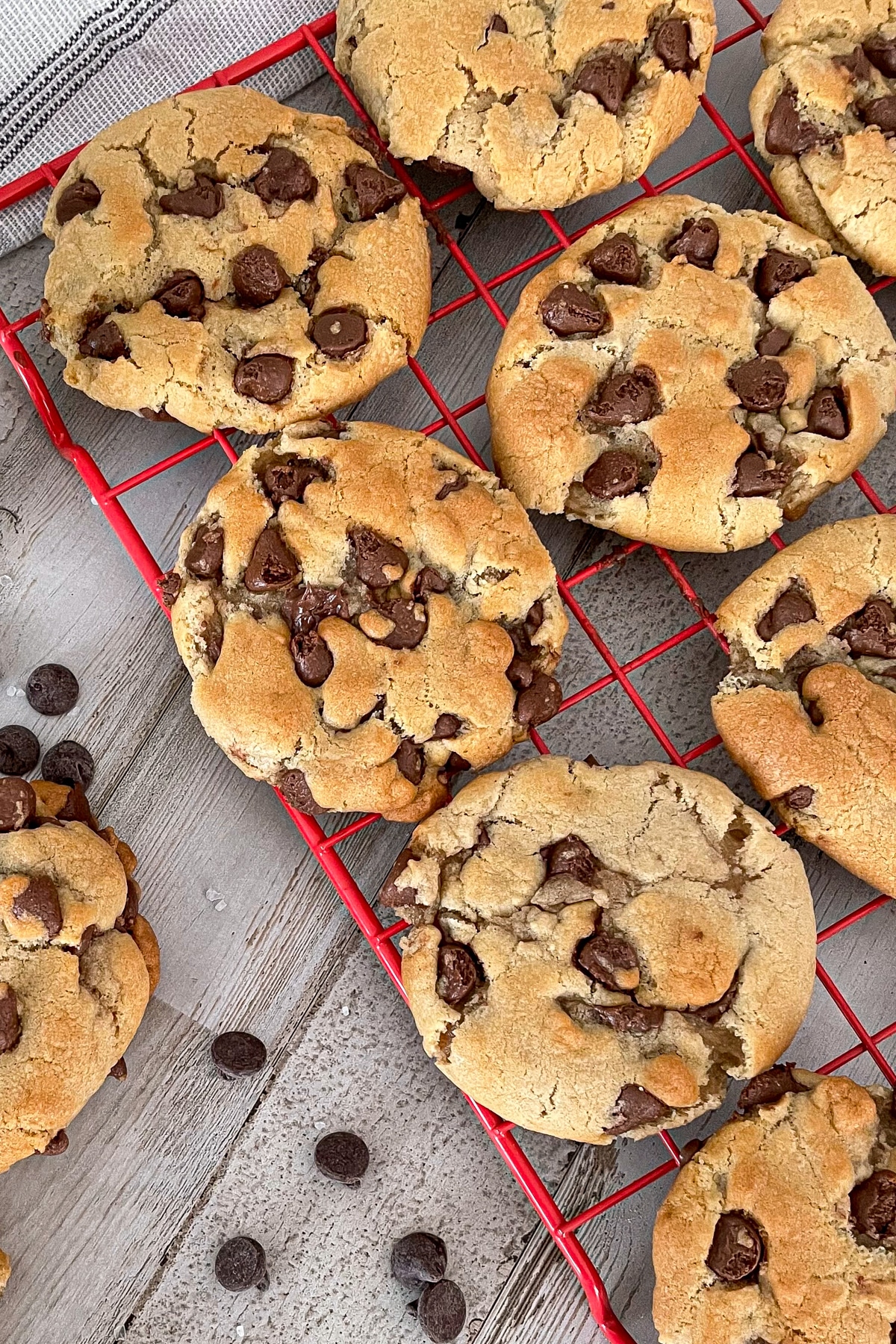 Air Fryer Chocolate Chip Cookies