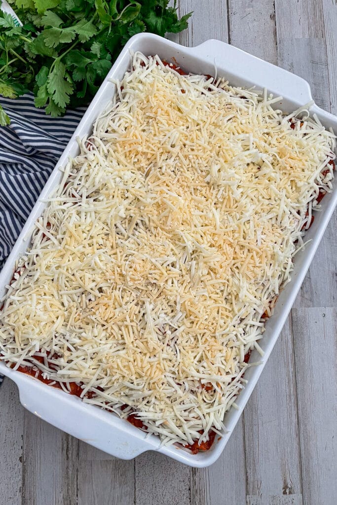 best baked ziti with a layer of shredded mozzarella cheese