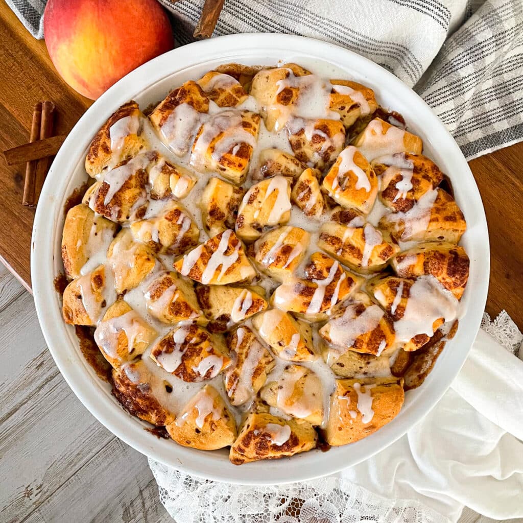 The Best Cinnamon Roll Peach Cobbler