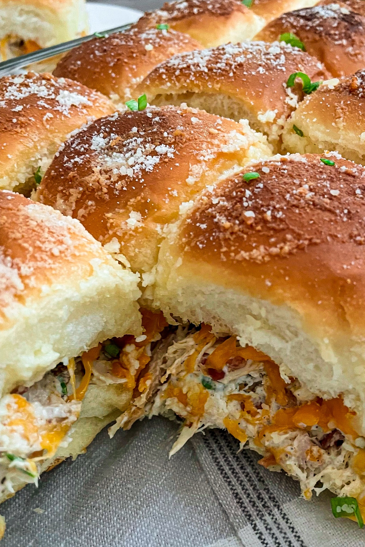 The Best Crack Chicken Sliders