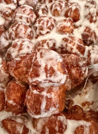 Easy homemade cinnamon roll bites ready to be served.